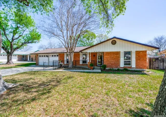 Photo 3 of Single family home for sale at 302 Cordoba, Universal City, TX 78148 | MLS# 1951225 | Listing updated on 2026-09-01