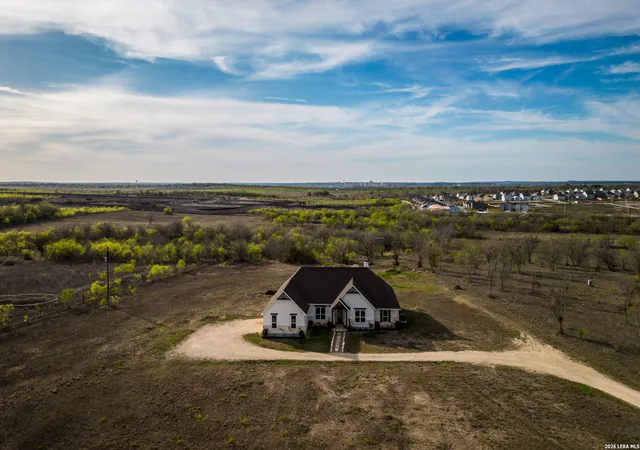 Photo 31 of Single family home for sale at 1642 Scull Rd, San Marcos, TX 78666 | MLS# 1951227 | Listing updated on 2026-10-09