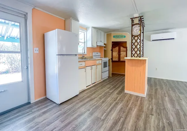 2nd image of 153 Pvt 4022, Beeville, TX 78102 | MLS# 1951237