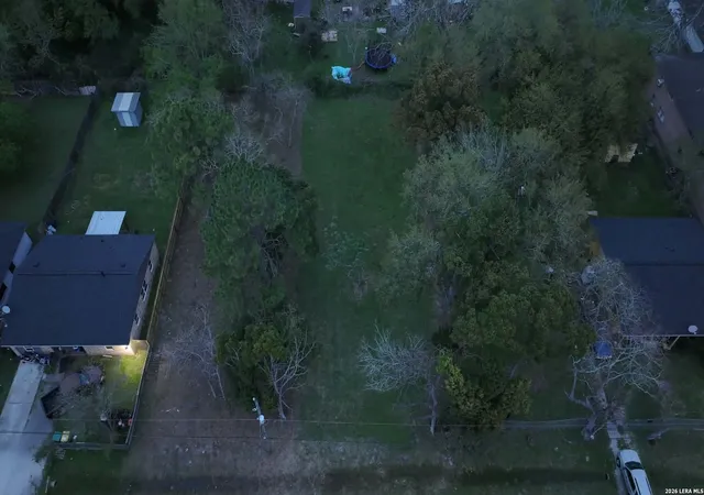 1st image of 0 Thompson, Lamarque, TX 77568 | MLS# 1951277