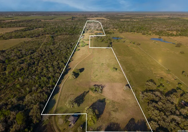 39th image of 2427 S Fm 234, Edna, TX 77957 | MLS# 1951288