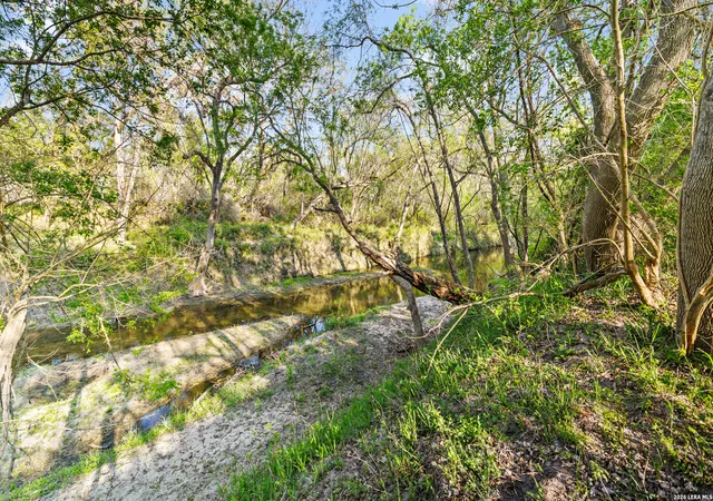 Photo 4 of House for sale at 2427 S Fm 234, Edna, TX 77957 | MLS# 1951288 | Listing updated on 2026-07-04