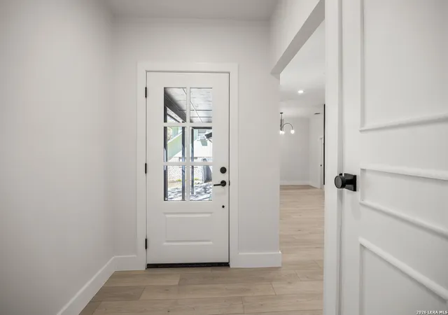 Photo 3 of Sale Pending at 423 Fantasia, San Antonio, TX 78216 | MLS# 1951363 | Listing updated on 2026-05-18