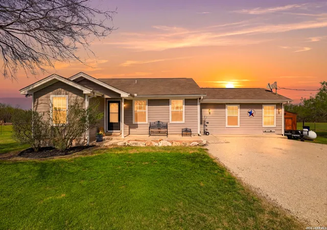 Photo 1 of Sale Pending at 2300 Stagecoach, Seguin, TX 78155 | MLS# 1951408 | Listing updated on 2026-05-11