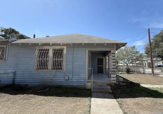Photo 2 of Single family home for sale at 514 Recio, San Antonio, TX 78204 | MLS# 1951435 | Listing updated on 2026-04-03