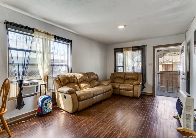 Homes for sale in San Antonio, TX | 446 Blue Bonnet St, San Antonio, TX 78202 | MLS# 1951470