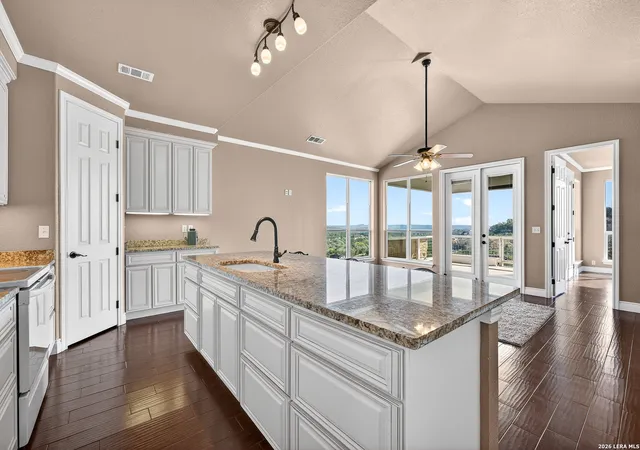 Photo 4 of Single family home for sale at 628 Cloud Top, Canyon Lake, TX 78133 | MLS# 1951479 | Listing updated on 2026-09-08