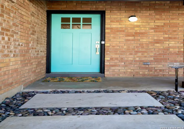 Photo 3 of Sale Pending at 9117 Oak Downs, San Antonio, TX 78230 | MLS# 1951485 | Listing updated on 2026-05-01