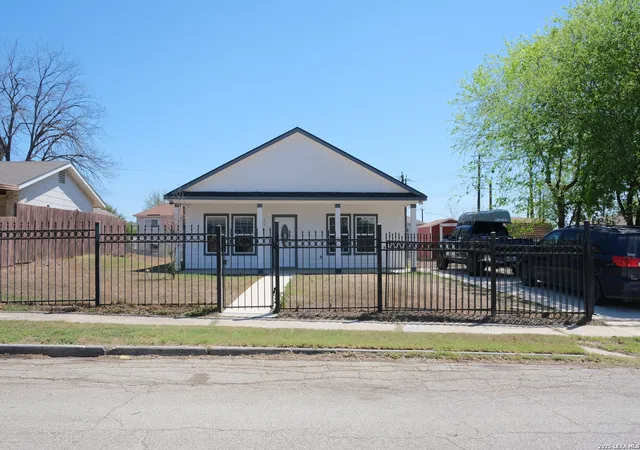 Photo 1 of Single family home for sale at 178 Shadow Valley, San Antonio, TX 78227 | MLS# 1951498 | Listing updated on 2026-06-01