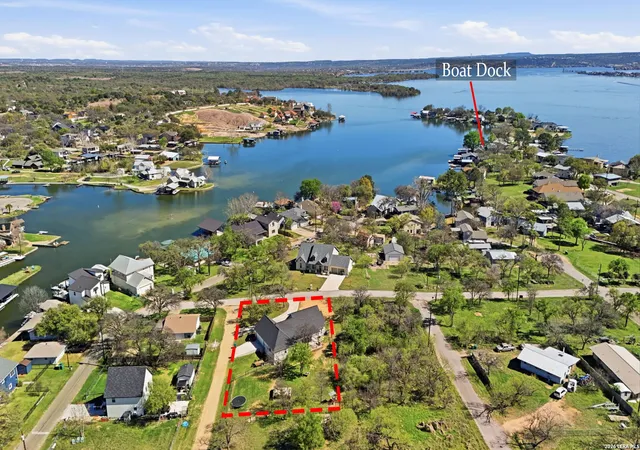 Photo 3 of Single family home for sale at 526 E Greenbriar, Granite Shoals, TX 78654 | MLS# 1951548 | Listing updated on 2026-04-04