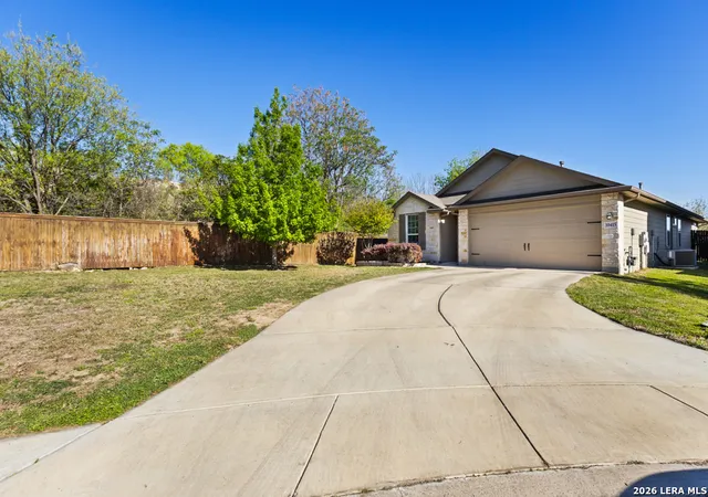 Photo 3 of Sale Pending at 10415 Otoole Bnd, San Antonio, TX 78254 | MLS# 1951606 | Listing updated on 2026-04-16