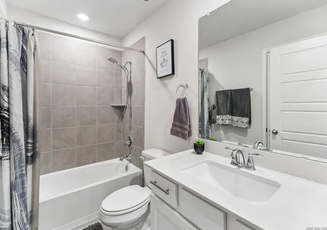 Photo 4 of Single family home for sale at 17026 Autry, San Antonio, TX 78247 | MLS# 1951613 | Listing updated on 2026-07-05