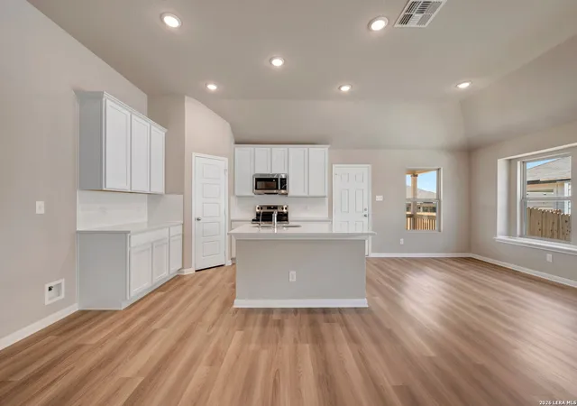 Photo 2 of Sale Pending at 1013 Eagle Crossing, Seguin, TX 78155 | MLS# 1951618 | Listing updated on 2026-09-22
