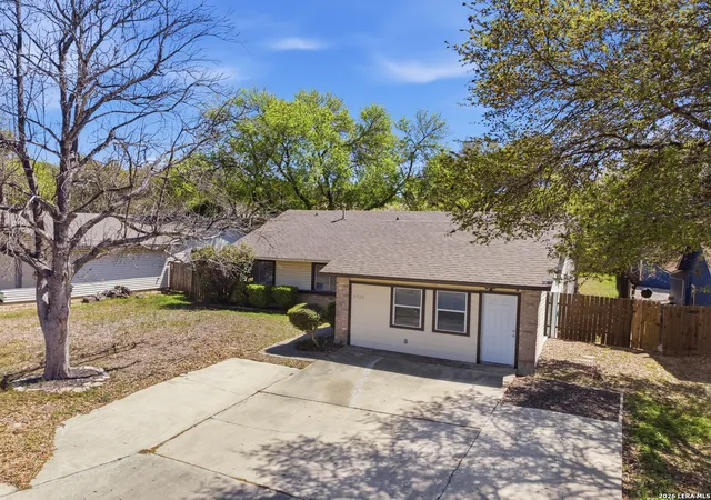 Photo 1 of Single family home for sale at 5722 Misty Glen, San Antonio, TX 78247 | MLS# 1951664 | Listing updated on 2026-05-04