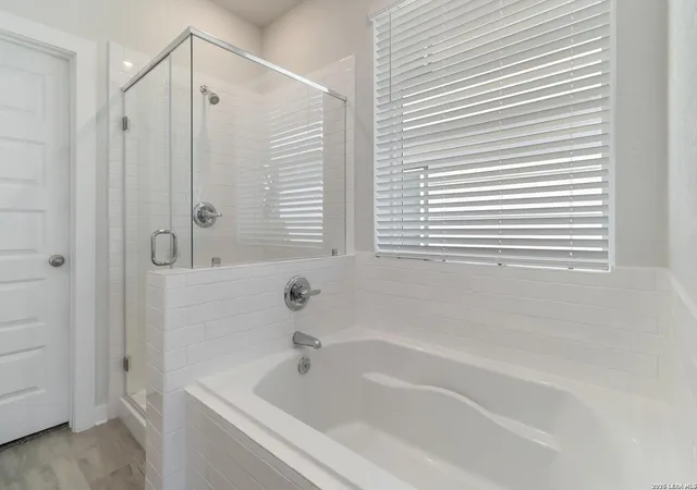 Photo 3 of Sale Pending at 165 Ashley Loop, San Antonio, TX 78253 | MLS# 1951694 | Listing updated on 2026-03-30