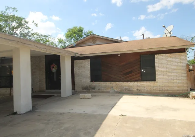 Photo 3 of Single family home for sale at 3507 Fairmeadows, San Antonio, TX 78211 | MLS# 1951698 | Listing updated on 2026-08-24