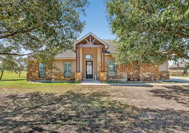 4th image of 121 Abrego Mount, Floresville, TX 78114 | MLS# 1951769