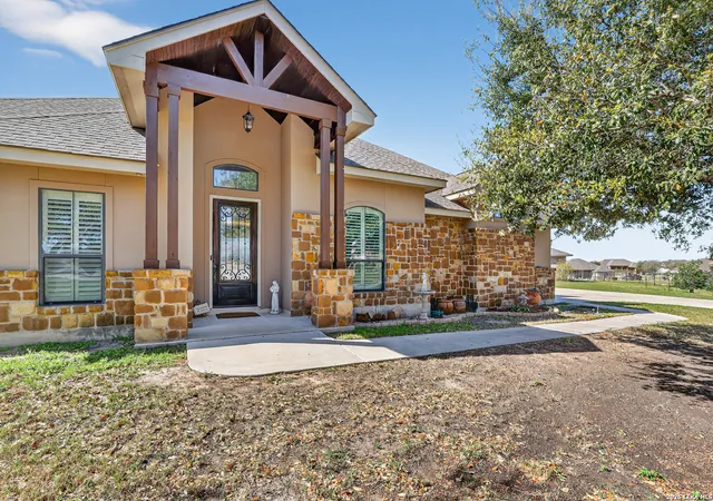 5th image of 121 Abrego Mount, Floresville, TX 78114 | MLS# 1951769