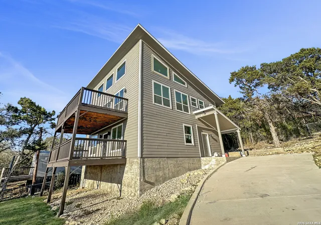 Photo 1 of Single family home for sale at 2292 Waterfront Park, Canyon Lake, TX 78133 | MLS# 1951801 | Listing updated on 2026-10-27