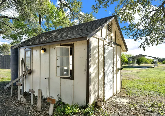 56th image of 386 County Road 763, Devine, TX 78016 | MLS# 1951830