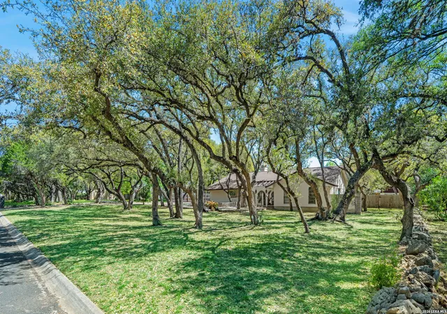2nd image of 124 Mossy Cup, Shavano Park, TX 78231 | MLS# 1951841
