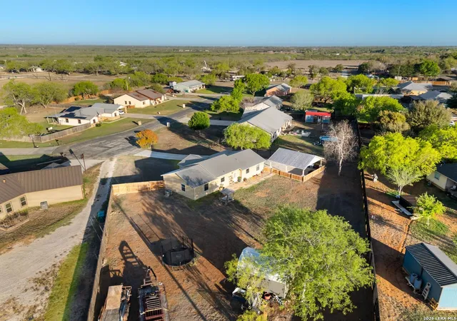 40th image of 201 Bryan, Jourdanton, TX 78026 | MLS# 1951869