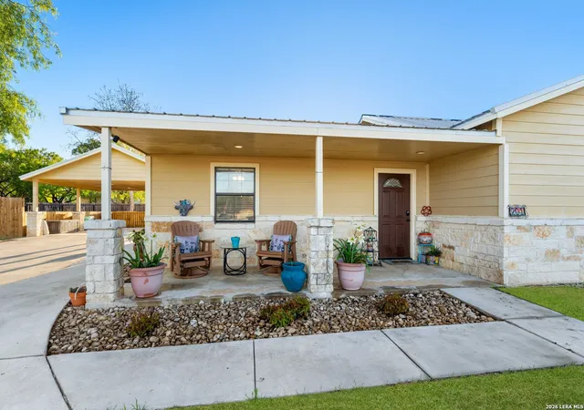 4th image of 201 Bryan, Jourdanton, TX 78026 | MLS# 1951869