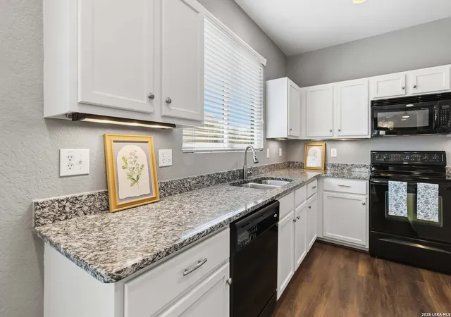 Photo 4 of Sale Pending at 906 Rustic Light, San Antonio, TX 78260 | MLS# 1951889 | Listing updated on 2026-04-29