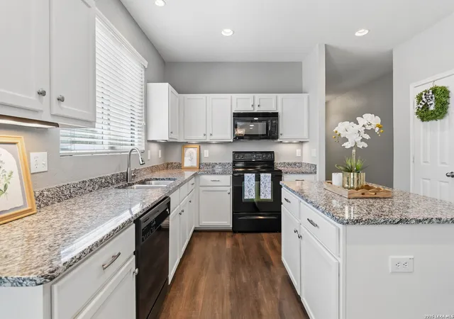 Photo 3 of Sale Pending at 906 Rustic Light, San Antonio, TX 78260 | MLS# 1951889 | Listing updated on 2026-04-29