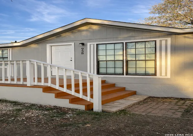 2nd image of 938 Patricia Ann, Poteet, TX 78065 | MLS# 1951983