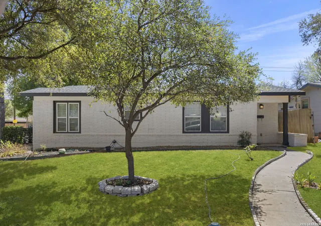 Photo 1 of Sale Pending at 602 Craigmont, San Antonio, TX 78213 | MLS# 1952015 | Listing updated on 2026-05-16