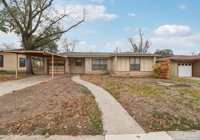 Photo 1 of Sale Pending at 431 Pilgrim, San Antonio, TX 78213 | MLS# 1952024 | Listing updated on 2026-04-29