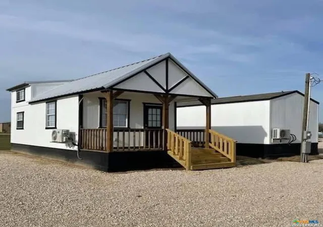 1st image of 281 County Rd 251, Matagorda, TX 77457 | MLS# 1952049