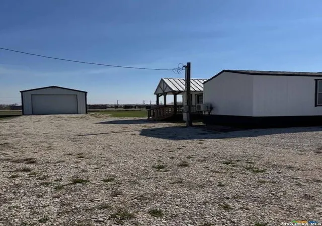 2nd image of 281 County Rd 251, Matagorda, TX 77457 | MLS# 1952049