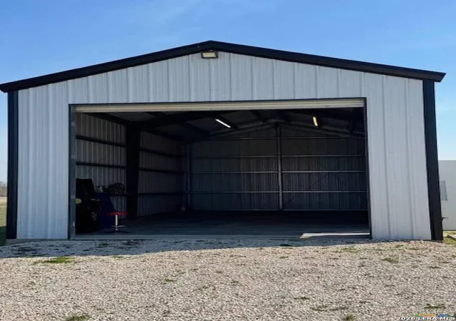 4th image of 281 County Rd 251, Matagorda, TX 77457 | MLS# 1952049