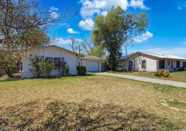 Photo 3 of Single family home for sale at 210 N Guilford Dr, San Antonio, TX 78217 | MLS# 1952060 | Listing updated on 2026-09-18