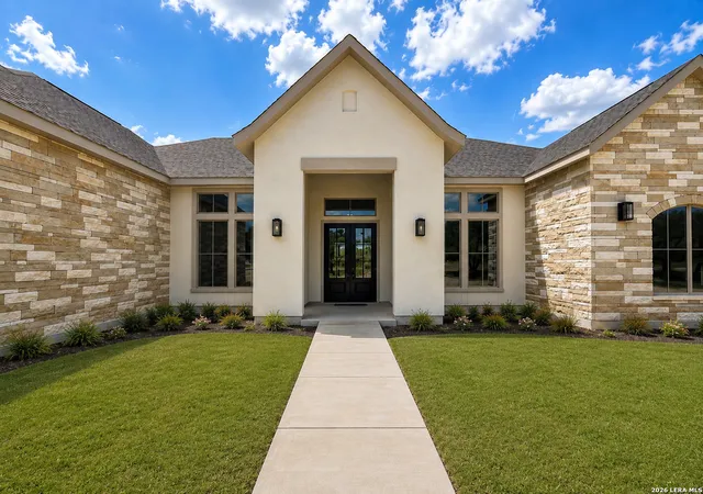 Photo 2 of Single family home for sale at 2116 Comal Springs, Canyon Lake, TX 78133 | MLS# 1952071 | Listing updated on 2026-09-14