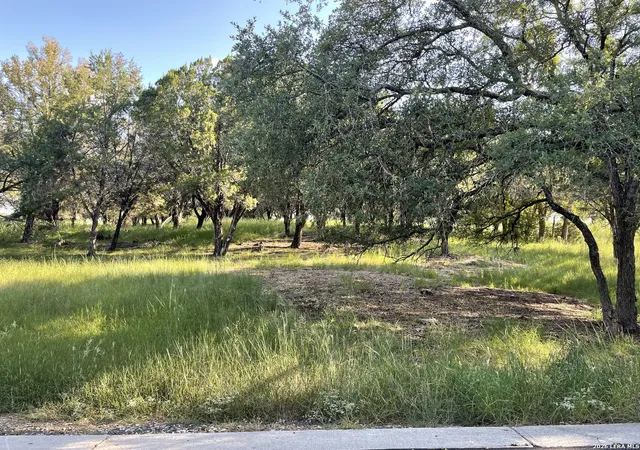2nd image of 309 Fieldspar, Horseshoe Bay, TX 78657 | MLS# 1952091