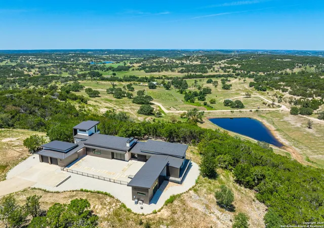 3rd image of 5081 Texas 173, Center Point, TX 78010 | MLS# 1952094