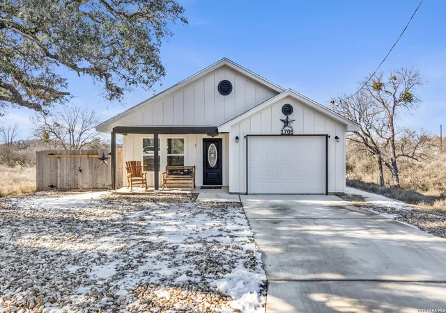 1st image of 1706 Redwood Dr, Granite Shoals, TX 78654 | MLS# 1952125