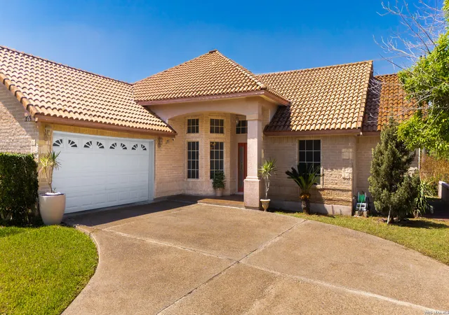 Photo 3 of Sale Pending at 2155 Romel St, Eagle Pass, TX 78852 | MLS# 1952148 | Listing updated on 2026-08-31