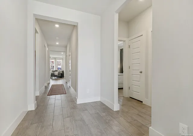 4th image of 7350 Walkers Loop, Live Oak, TX 78233 | MLS# 1952244
