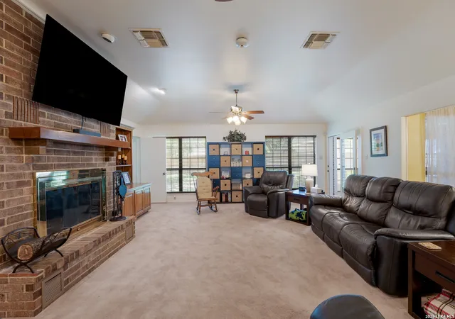 Photo 4 of Sale Pending at 1115 Cardinal, Pleasanton, TX 78064 | MLS# 1952250 | Listing updated on 2026-04-11