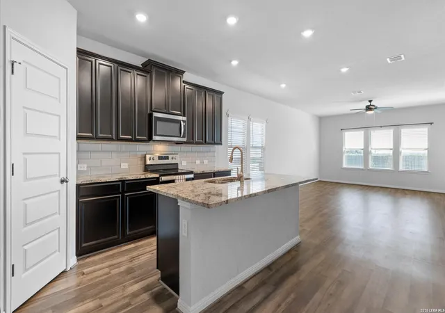 5th image of 724 Clara, New Braunfels, TX 78130 | MLS# 1952274
