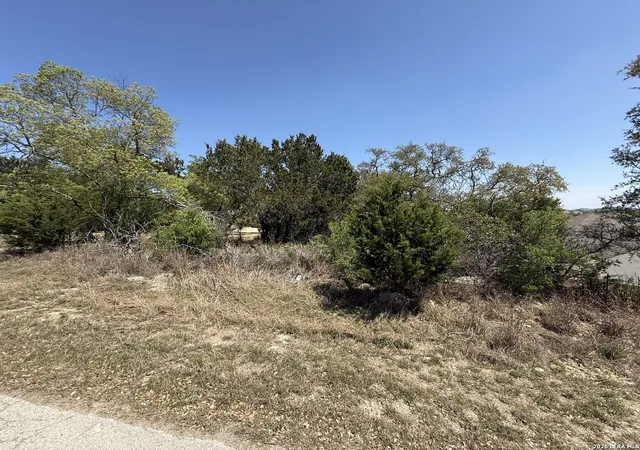 Photo 4 of Sale Pending at 1123 Alta Vista, Canyon Lake, TX 78133 | MLS# 1952282 | Listing updated on 2026-07-29