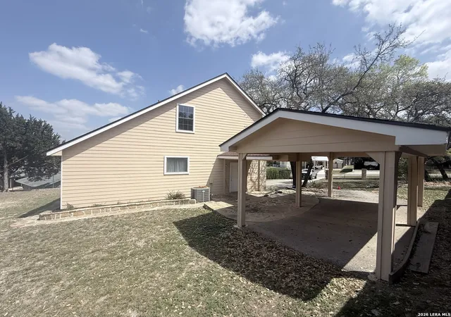 Photo 3 of Single family home for sale at 146 Creekview, Canyon Lake, TX 78133 | MLS# 1952293 | Listing updated on 2026-09-05