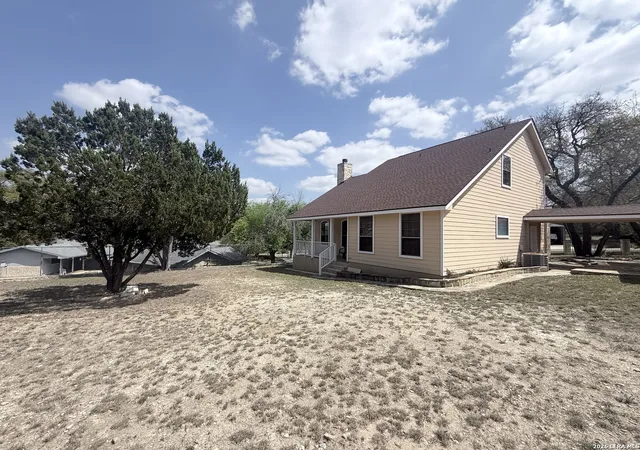 Photo 4 of Single family home for sale at 146 Creekview, Canyon Lake, TX 78133 | MLS# 1952293 | Listing updated on 2026-09-05
