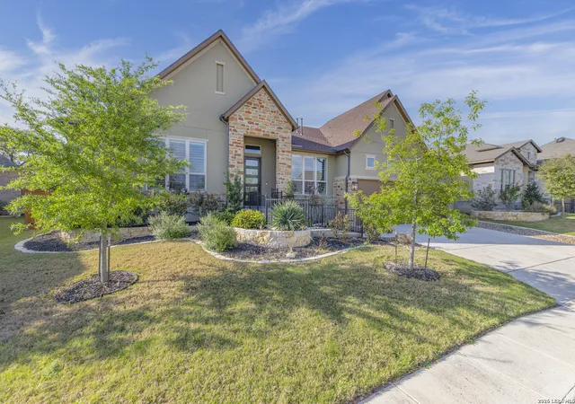 Photo 4 of Sale Pending at 2206 Black Dog, San Antonio, TX 78260 | MLS# 1952317 | Listing updated on 2026-05-14
