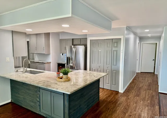 Photo 1 of Sale Pending at 1268 Lakeside, Canyon Lake, TX 78133 | MLS# 1952399 | Listing updated on 2026-09-14