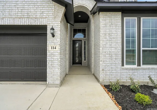 Photo 3 of Sale Pending at 114 Cherrybark Oak, San Antonio, TX 78009 | MLS# 1952405 | Listing updated on 2026-05-18